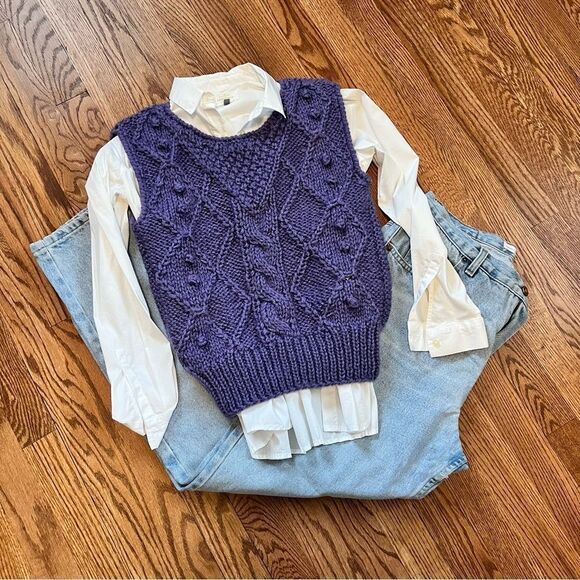 Vintage Lady Ballymoor Hand-knit Sweater Vest / Sweater Tank - Purple - Picture 1 of 9